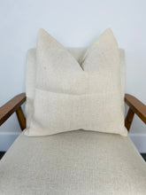 Load image into Gallery viewer, Classic Linen Pillow Case